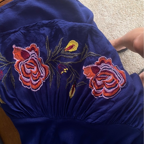 Feathers boho top in size large - Picture 7 of 7